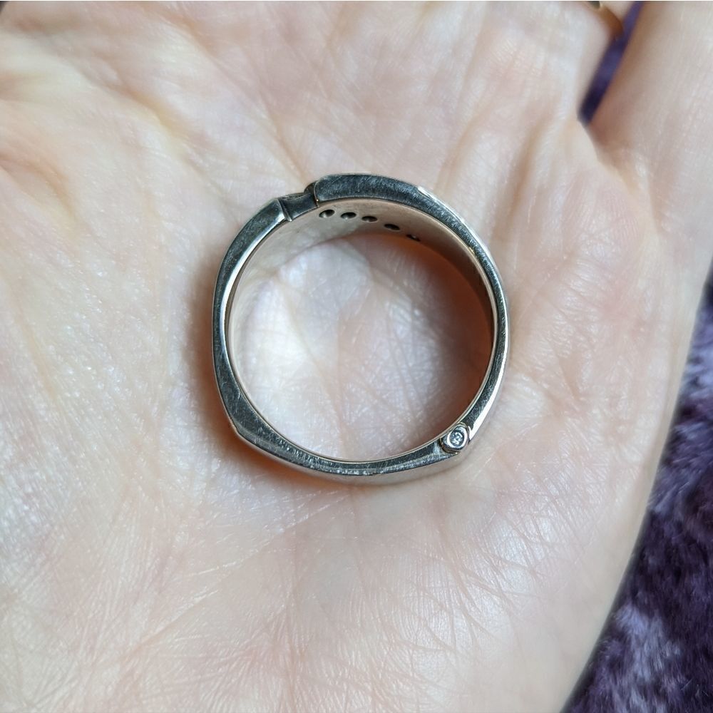 custom Mark Schneider wedding band - Picture 4 of 7